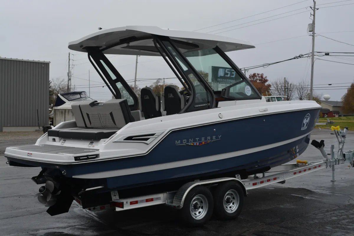 dummy-boat-img