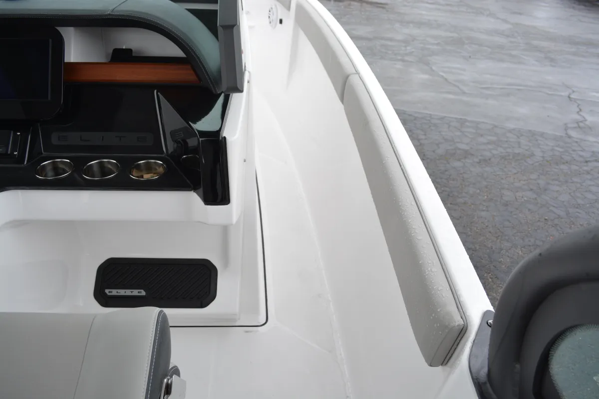 dummy-boat-img