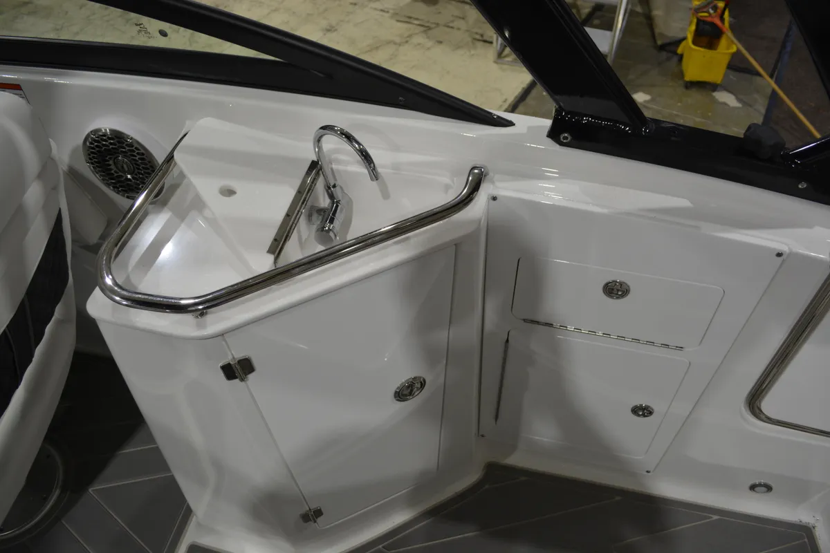 dummy-boat-img