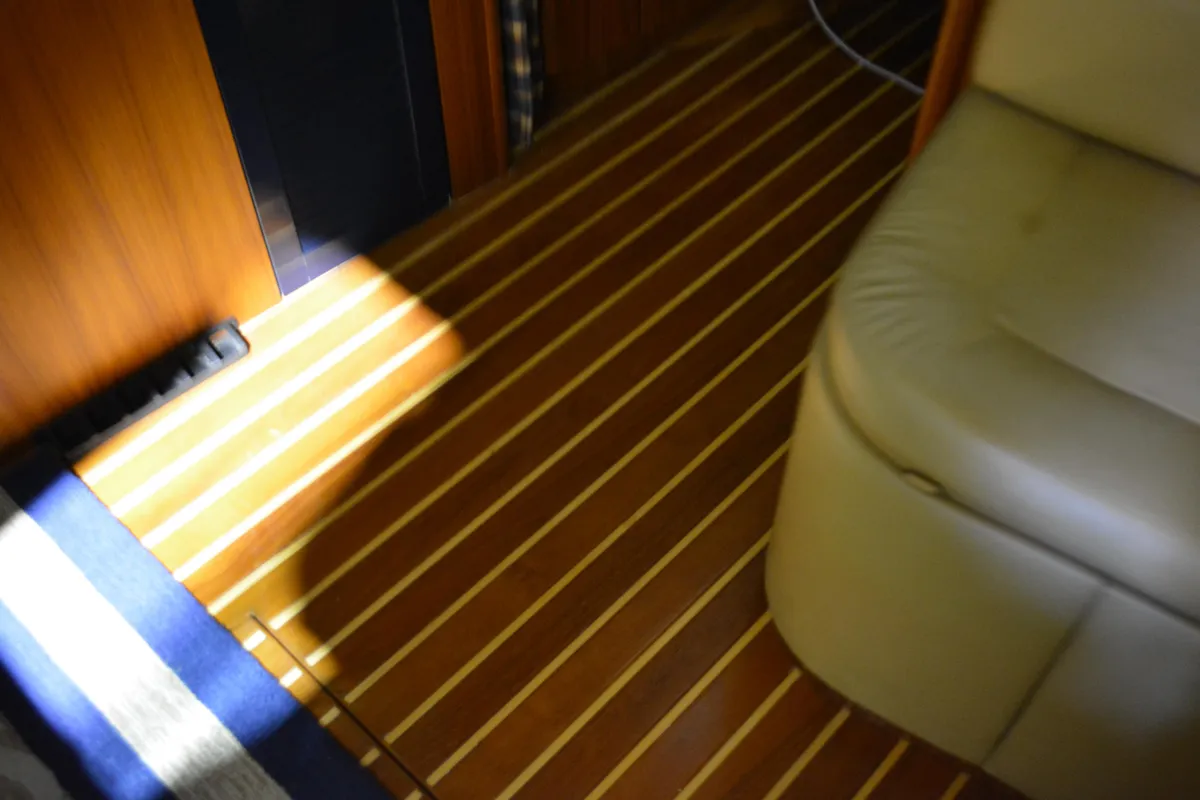 dummy-boat-img