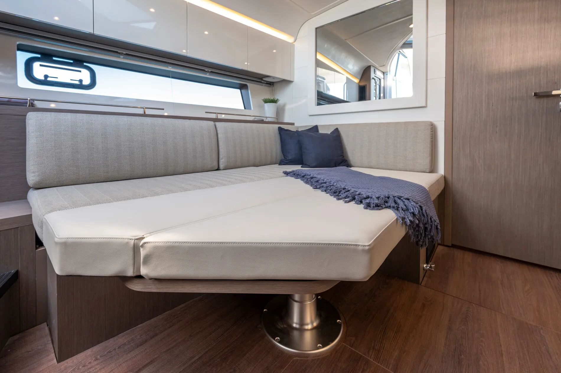 Pre-Owned 2024 Beneteau Gran Turismo 41 for Sale | Vancouver, BC | M&P Yacht Centre | 65035cd5410bd8f396035f06