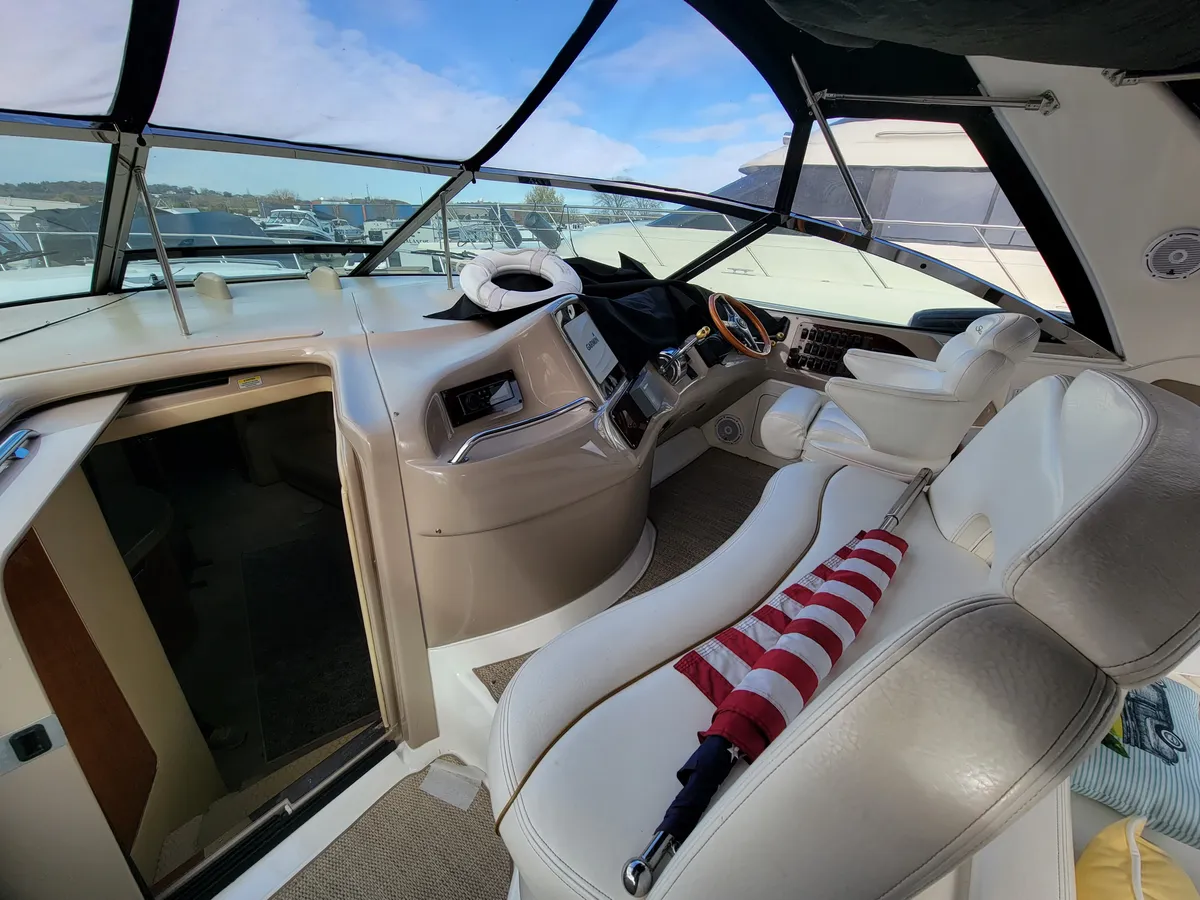 boat-carouselImage-image