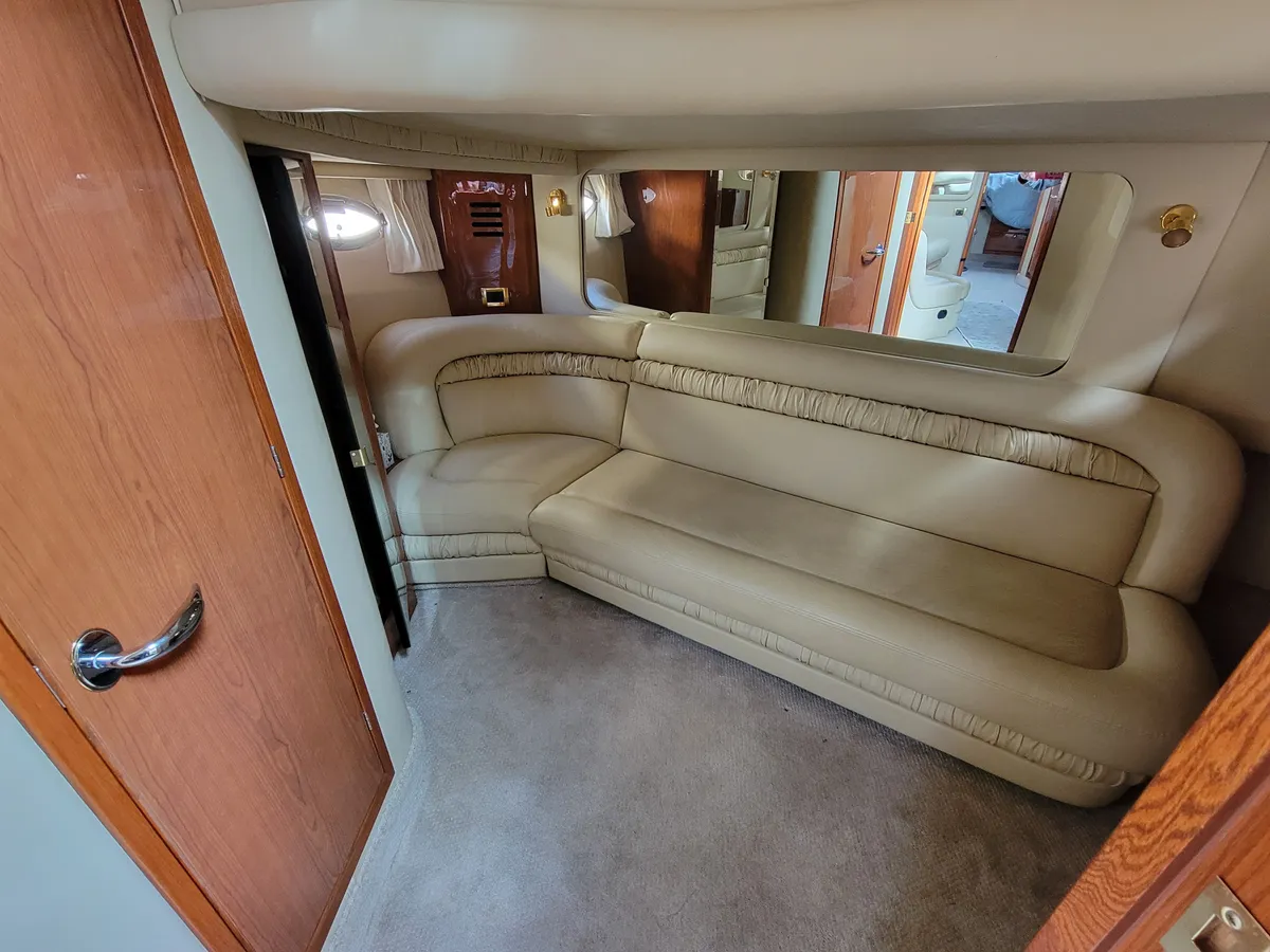 boat-carouselImage-image