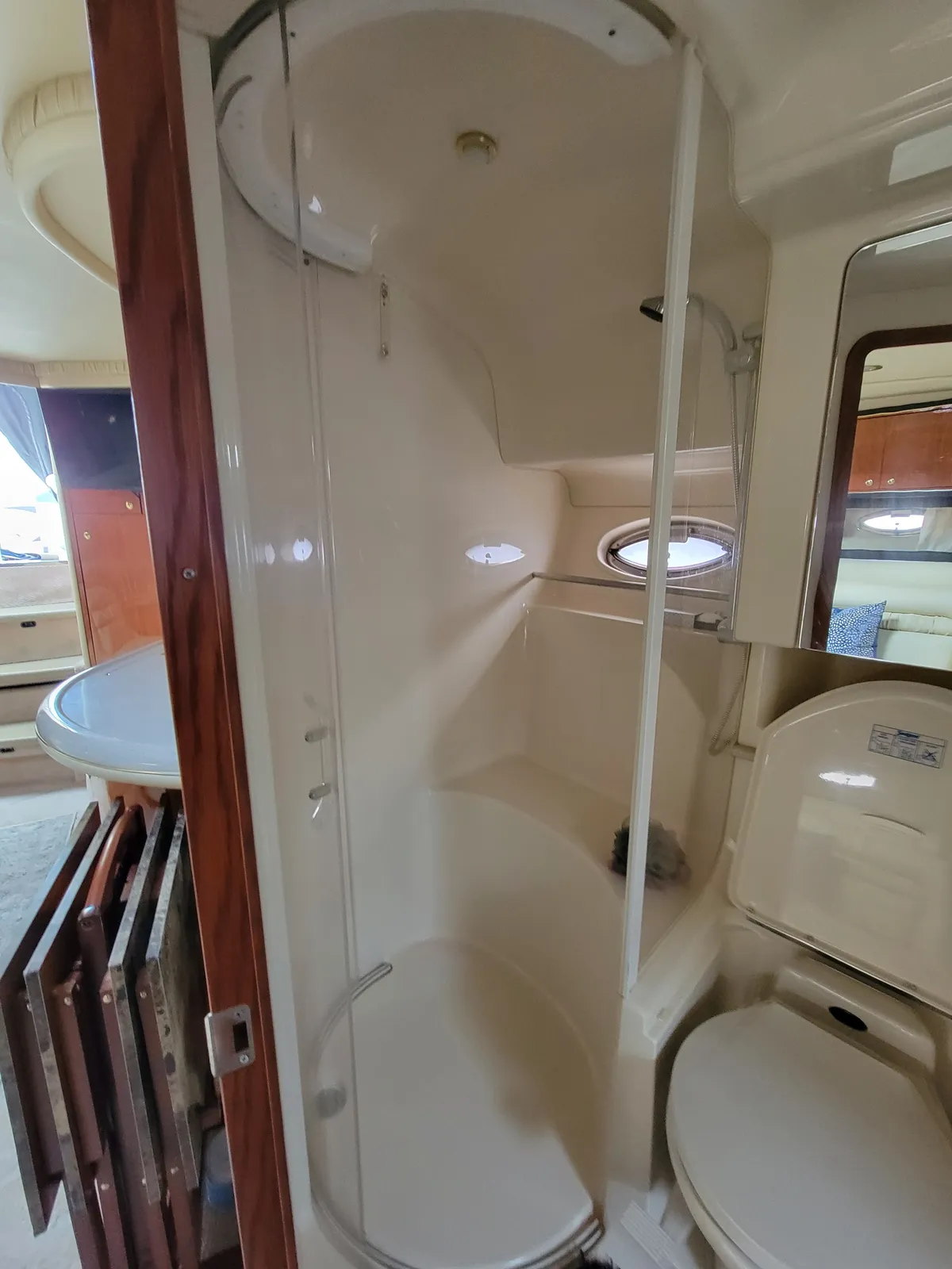 boat-carouselImage-image