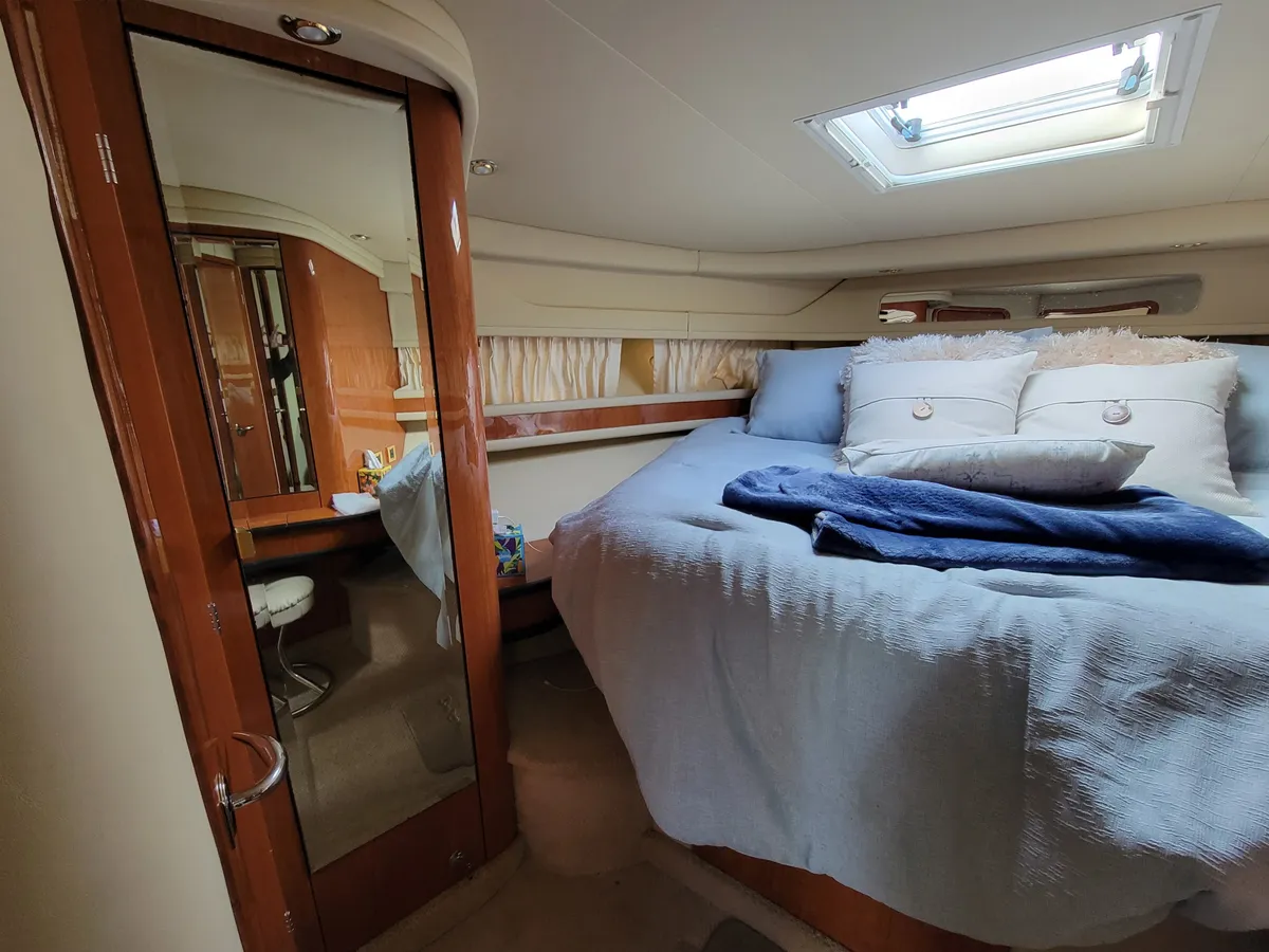 boat-carouselImage-image