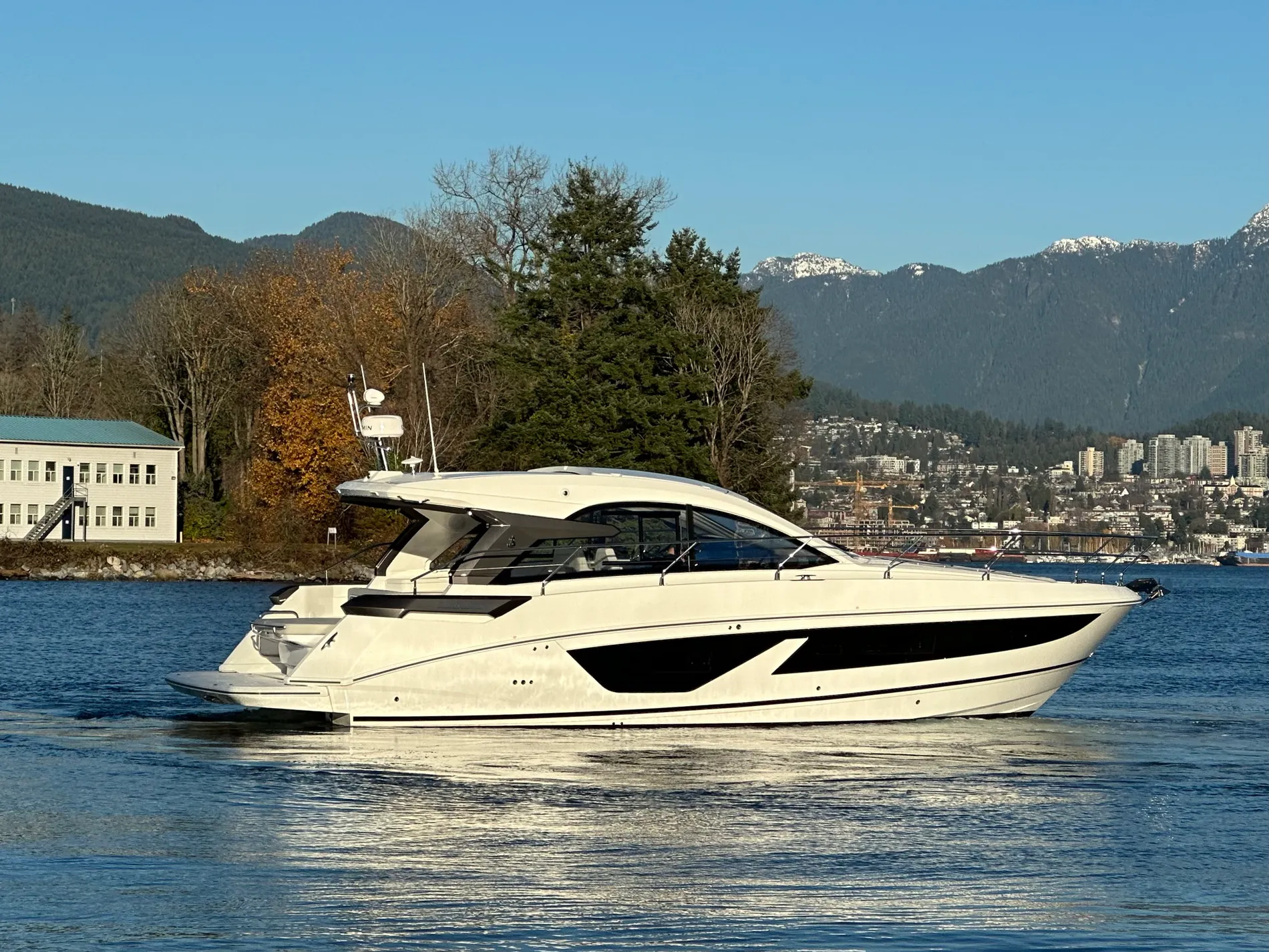 Pre-Owned 2024 Beneteau Gran Turismo 41 for Sale | Vancouver, BC | M&P Yacht Centre | 65035cd5410bd8f396035f06