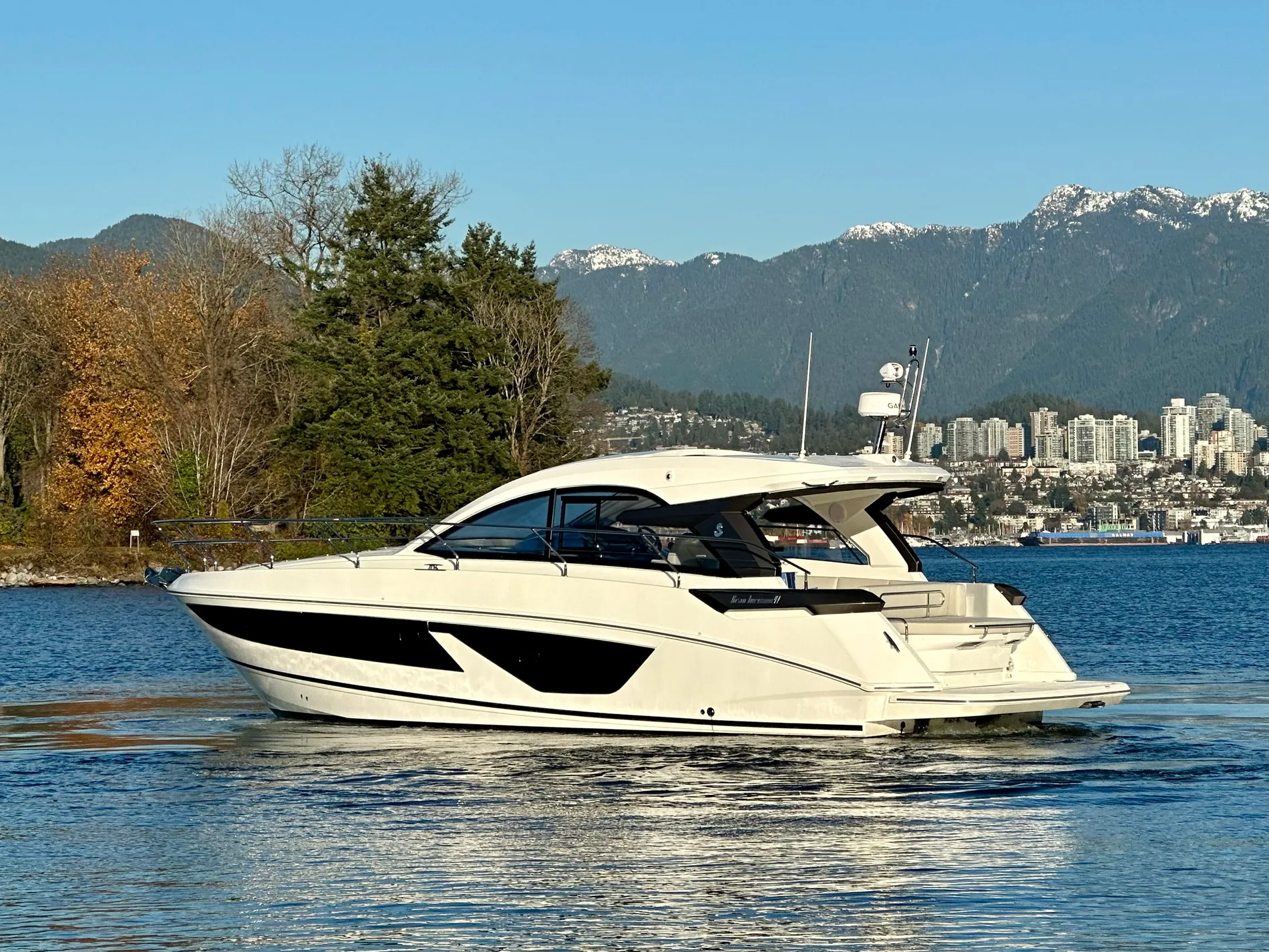 Pre-Owned 2024 Beneteau Gran Turismo 41 for Sale | Vancouver, BC | M&P Yacht Centre | 65035cd5410bd8f396035f06