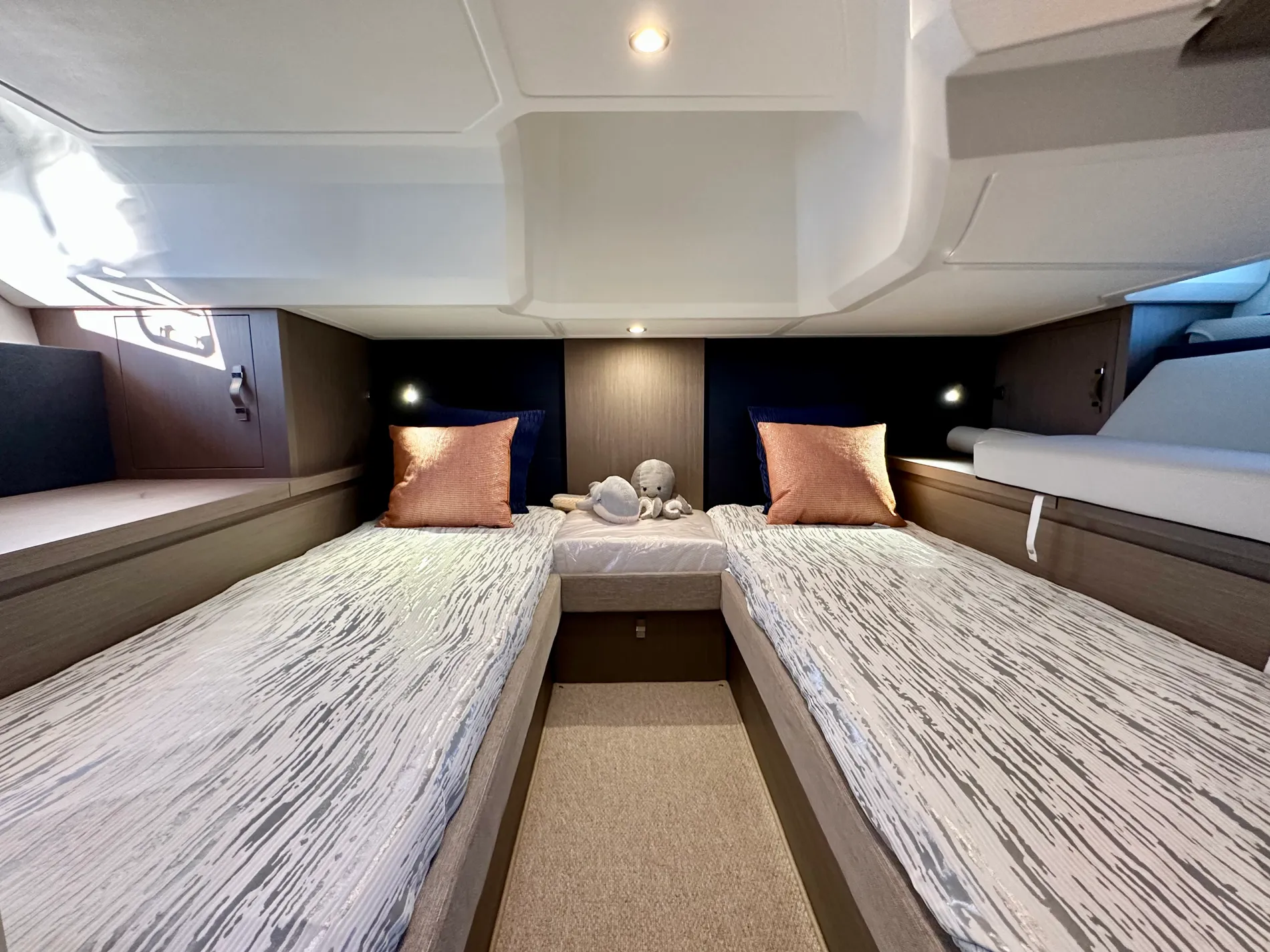 Pre-Owned 2024 Beneteau Gran Turismo 41 for Sale | Vancouver, BC | M&P Yacht Centre | 65035cd5410bd8f396035f06