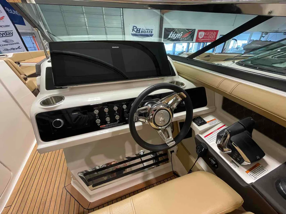 2024 Sea Ray SLX 310-24