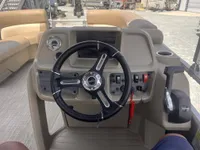 2024 SunChaser Vista 20 Fish-10