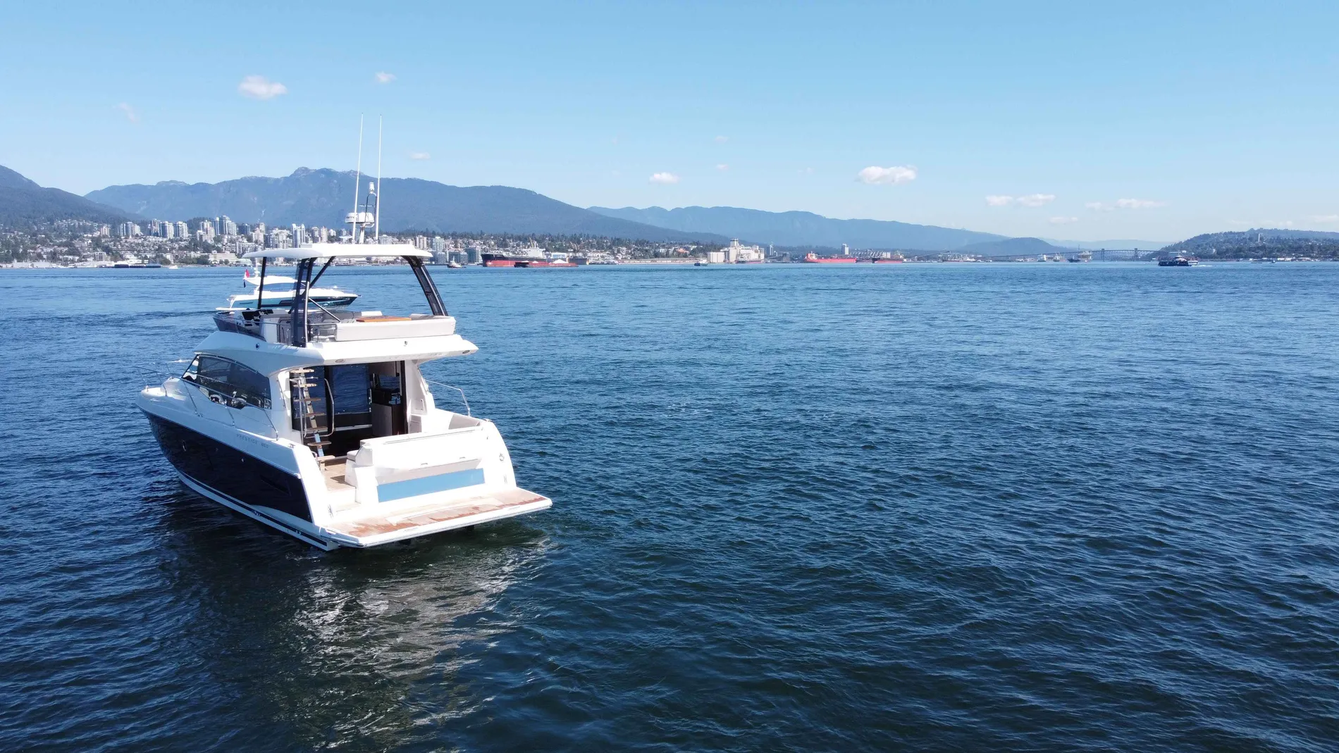 Pre-Owned 2022 Prestige 460 Fly for Sale | Vancouver, BC | M&P Yacht Centre | 66c3f5f4e5cbc1e689029bbd