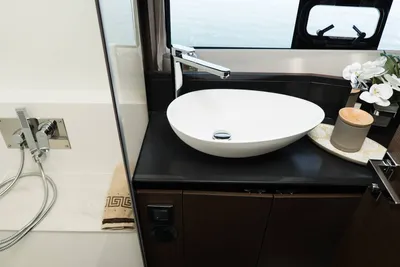 Pre-Owned 2022 Prestige 460 Fly for Sale | Vancouver, BC | M&P Yacht Centre | 66c3f5f4e5cbc1e689029bbd