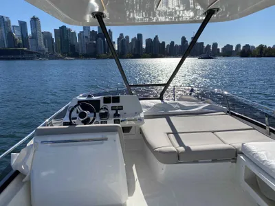 Pre-Owned 2022 Prestige 460 Fly for Sale | Vancouver, BC | M&P Yacht Centre | 66c3f5f4e5cbc1e689029bbd