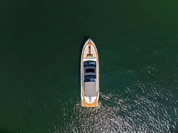 2024 Fairline PHANTOM 65 detail image 8