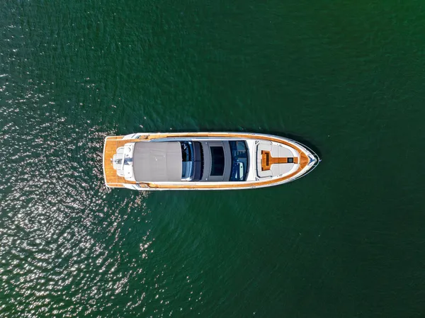 2024 Fairline PHANTOM 65 detail image 9