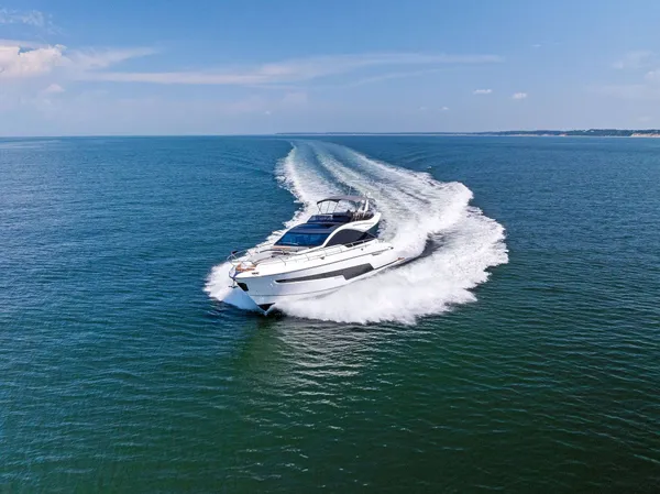 2024 Fairline PHANTOM 65 detail image 2