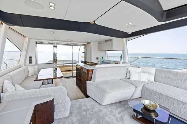 2024 Fairline PHANTOM 65 detail image 20