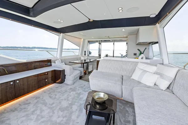 2024 Fairline PHANTOM 65 detail image 21