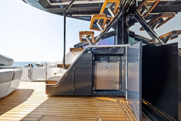 2024 Fairline PHANTOM 65 detail image 15