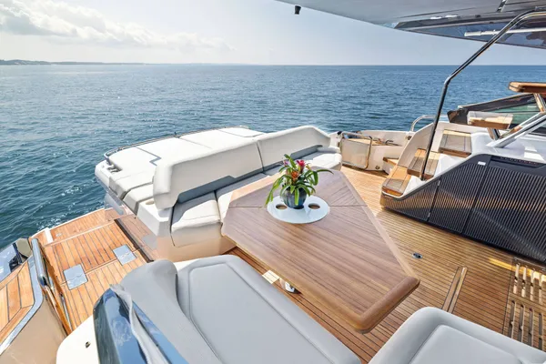 2024 Fairline PHANTOM 65 detail image 12
