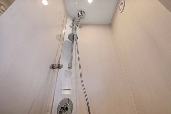 2024 Fairline PHANTOM 65 detail image 34