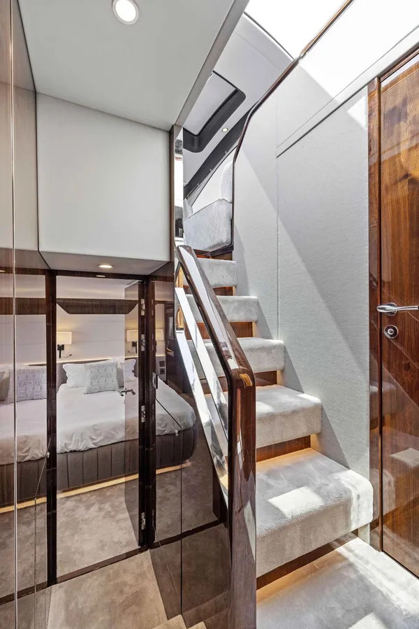 2024 Fairline PHANTOM 65 detail image 38