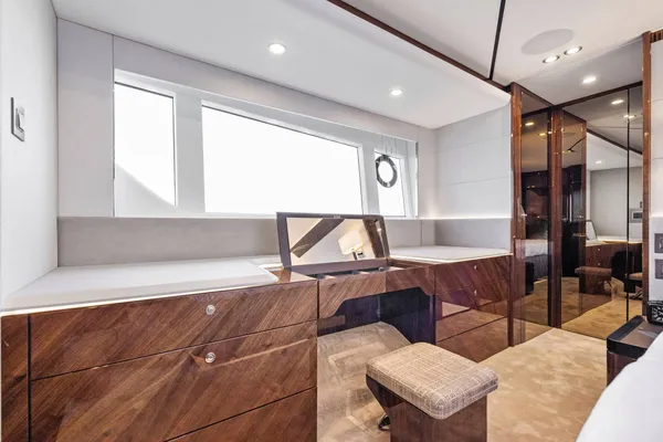 2024 Fairline PHANTOM 65 detail image 43