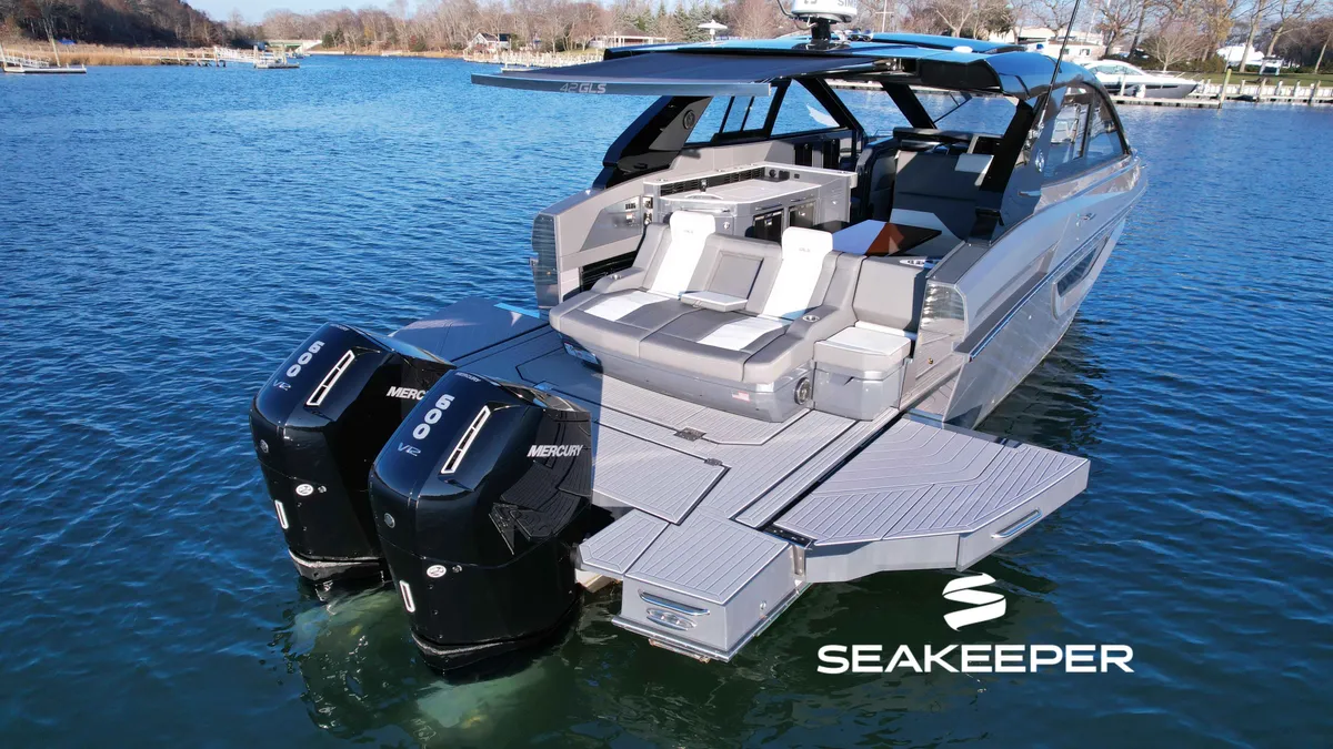 2024 Cruisers Yachts 42 GLS SOUTH BEACH - OB