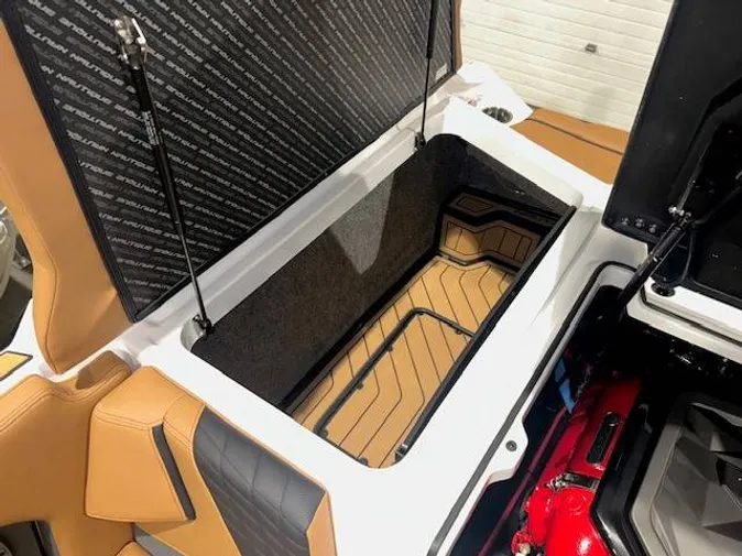 2025 Nautique S23