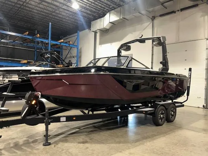 2025 Nautique S23