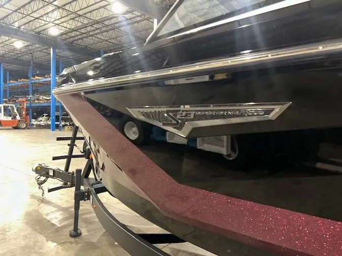 2025 Nautique S23
