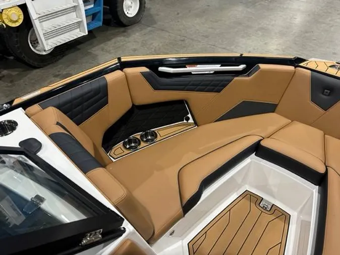 2025 Nautique S23