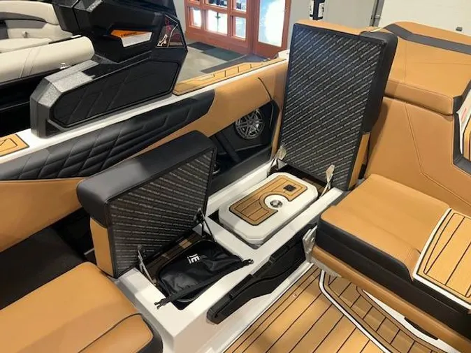 2025 Nautique S23