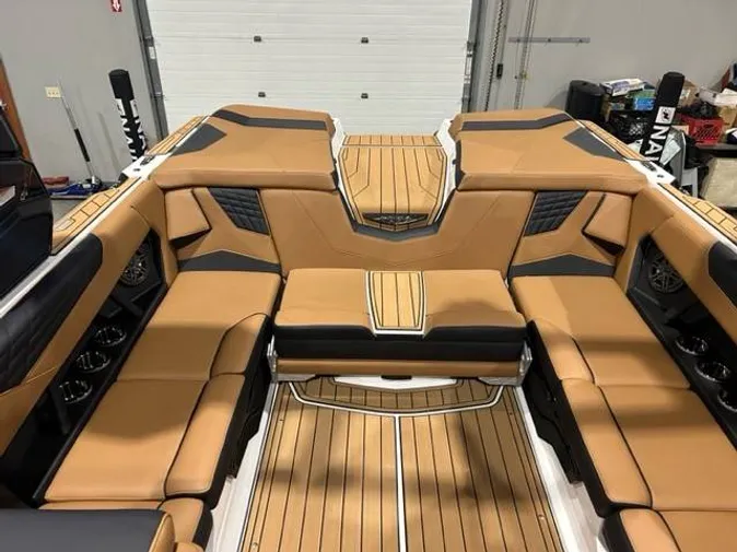2025 Nautique S23