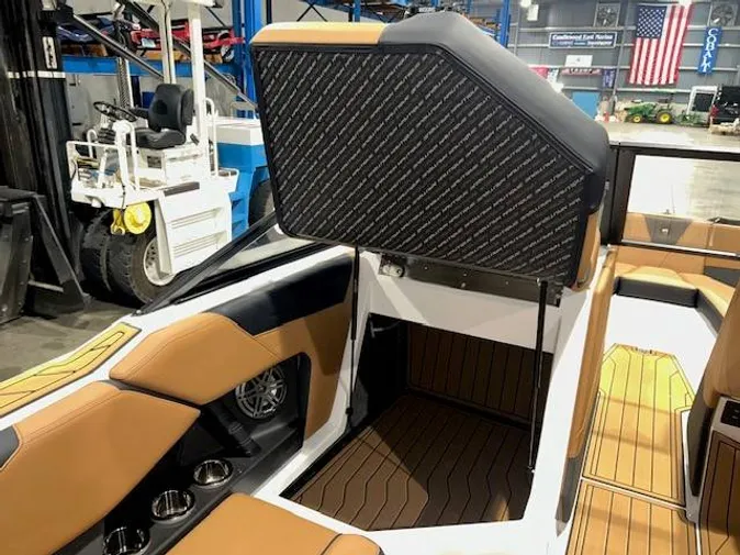 2025 Nautique S23