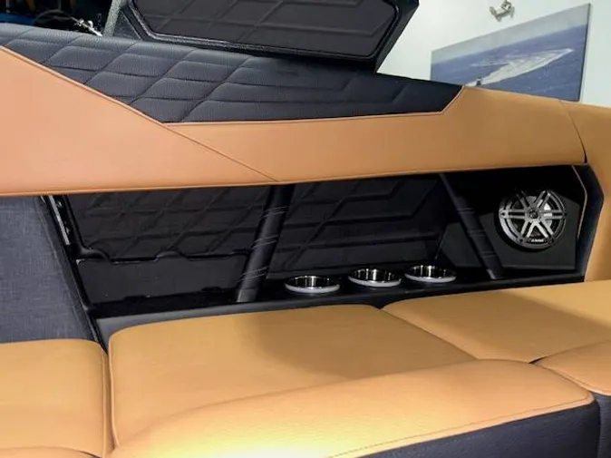 2025 Nautique S23