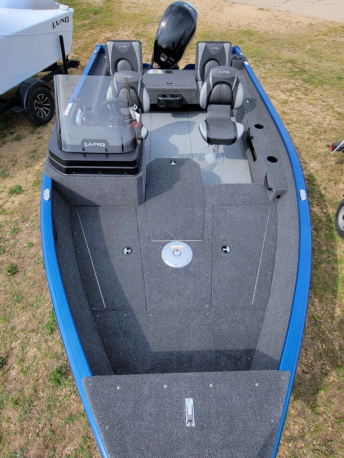 boat-carouselImage-image