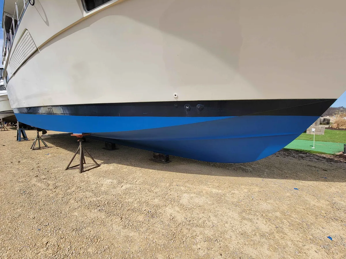 boat-carouselImage-image