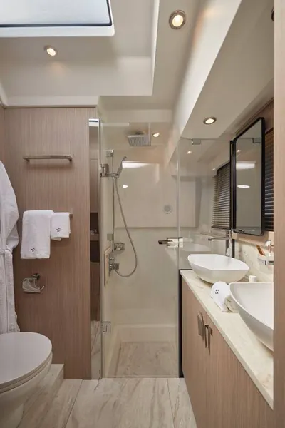 New 2027 Prestige F-Line: F5.7 for Sale | Vancouver, BC | M&P Yacht Centre | 66e9de92a7398bc5ef0e4883