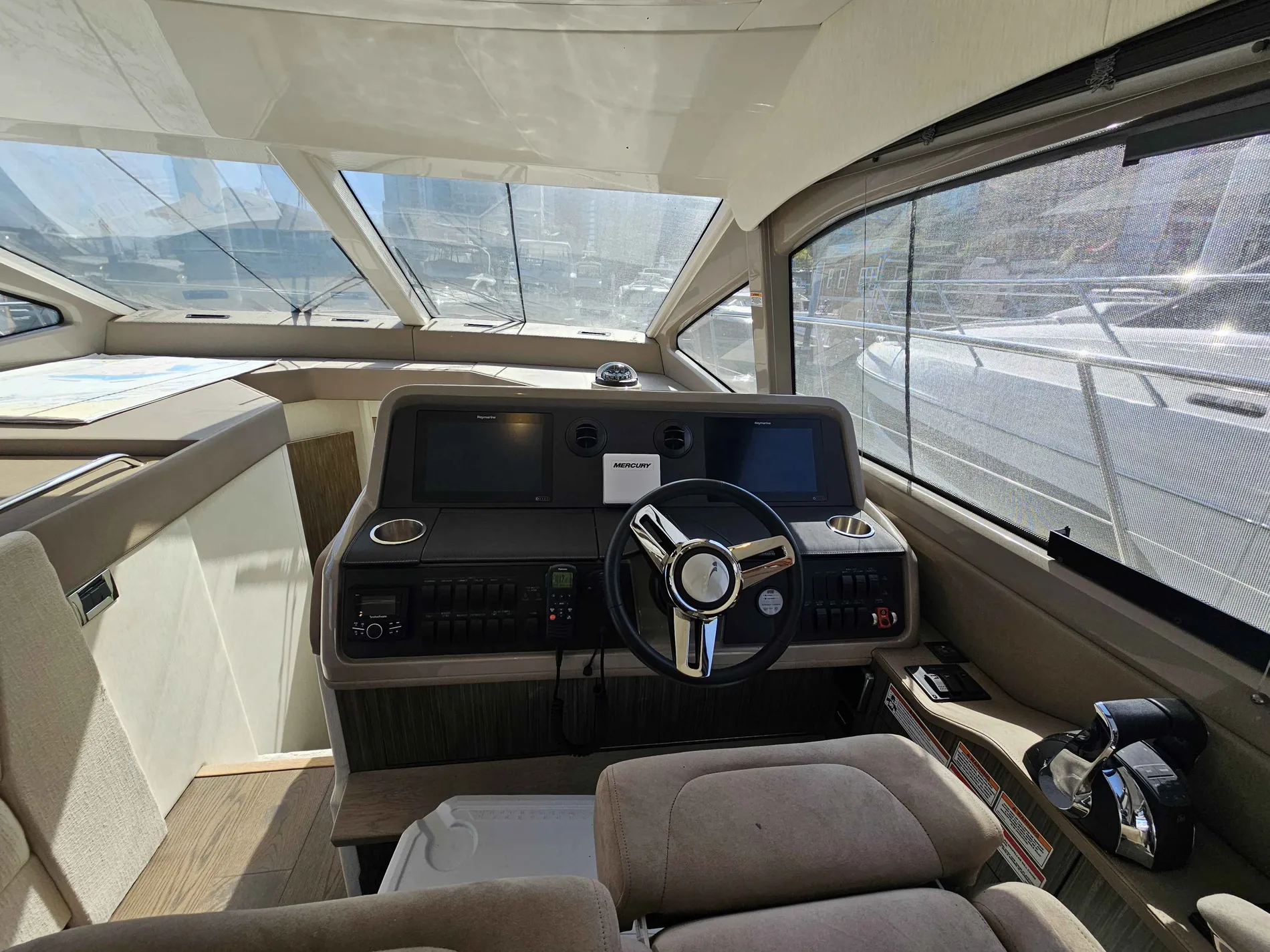 Pre-Owned 2018 Sea ray 460 Fly for Sale | Vancouver, BC | M&P Yacht Centre | 66ecfa72919c1d8b990e22f0