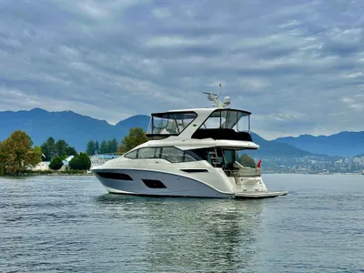 Pre-Owned 2018 Sea ray 460 Fly for Sale | Vancouver, BC | M&P Yacht Centre | 66ecfa72919c1d8b990e22f0