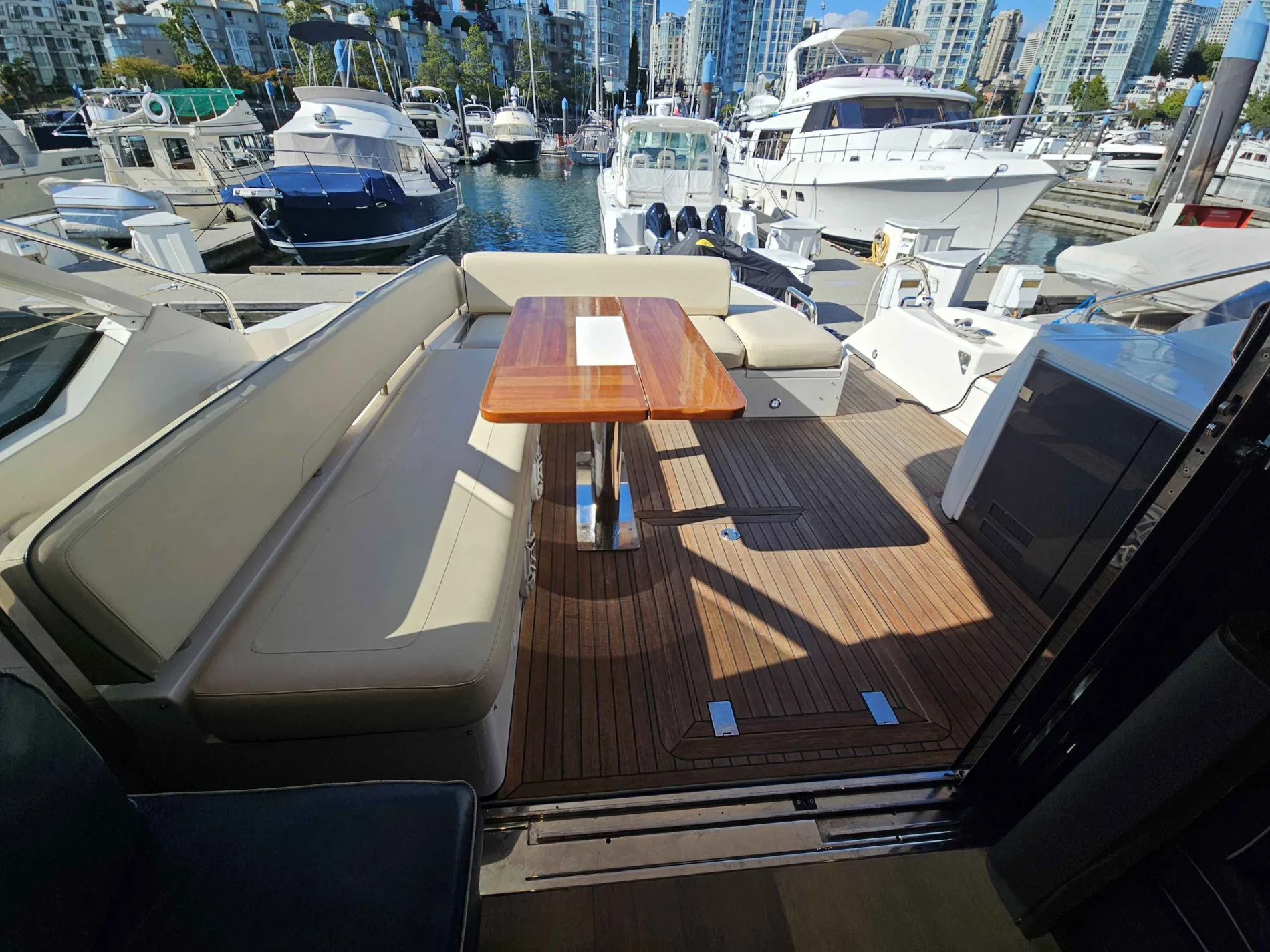 Pre-Owned 2016 Fairline Targa 53 GT for Sale | Vancouver, BC | M&P Yacht Centre | 66f5ef268b31e8f29a0544cc