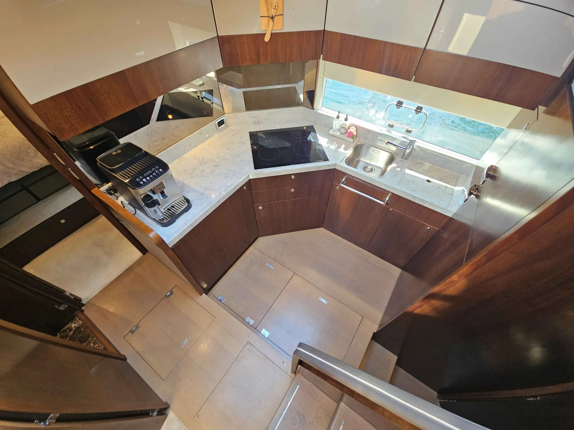 Pre-Owned 2016 Fairline Targa 53 GT for Sale | Vancouver, BC | M&P Yacht Centre | 66f5ef268b31e8f29a0544cc