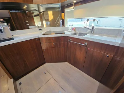 Pre-Owned 2016 Fairline Targa 53 GT for Sale | Vancouver, BC | M&P Yacht Centre | 66f5ef268b31e8f29a0544cc