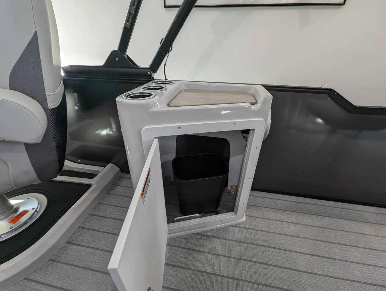 2025 SunChaser Eclipse 25 SBX-17