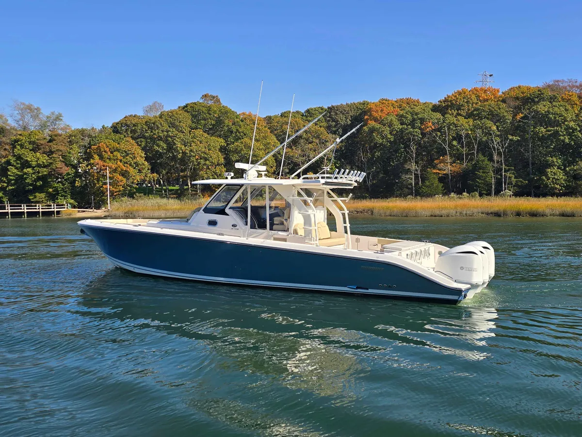 2018 Pursuit S 408