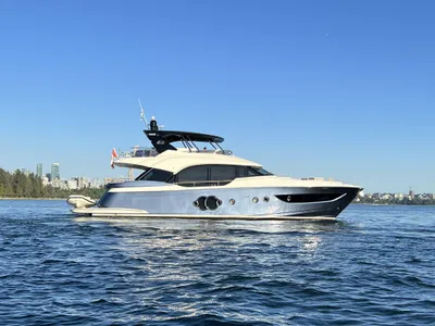Pre-Owned 2020 Monte carlo yachts MCY 70 for Sale | Vancouver, BC | M&P Yacht Centre | 671c41a6e0487651320fbc50