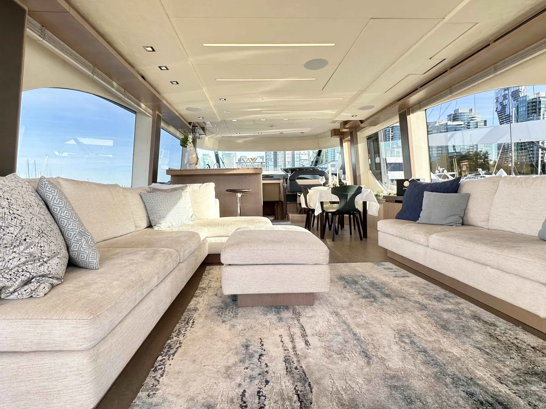 Pre-Owned 2020 Monte carlo yachts MCY 70 for Sale | Vancouver, BC | M&P Yacht Centre | 671c41a6e0487651320fbc50