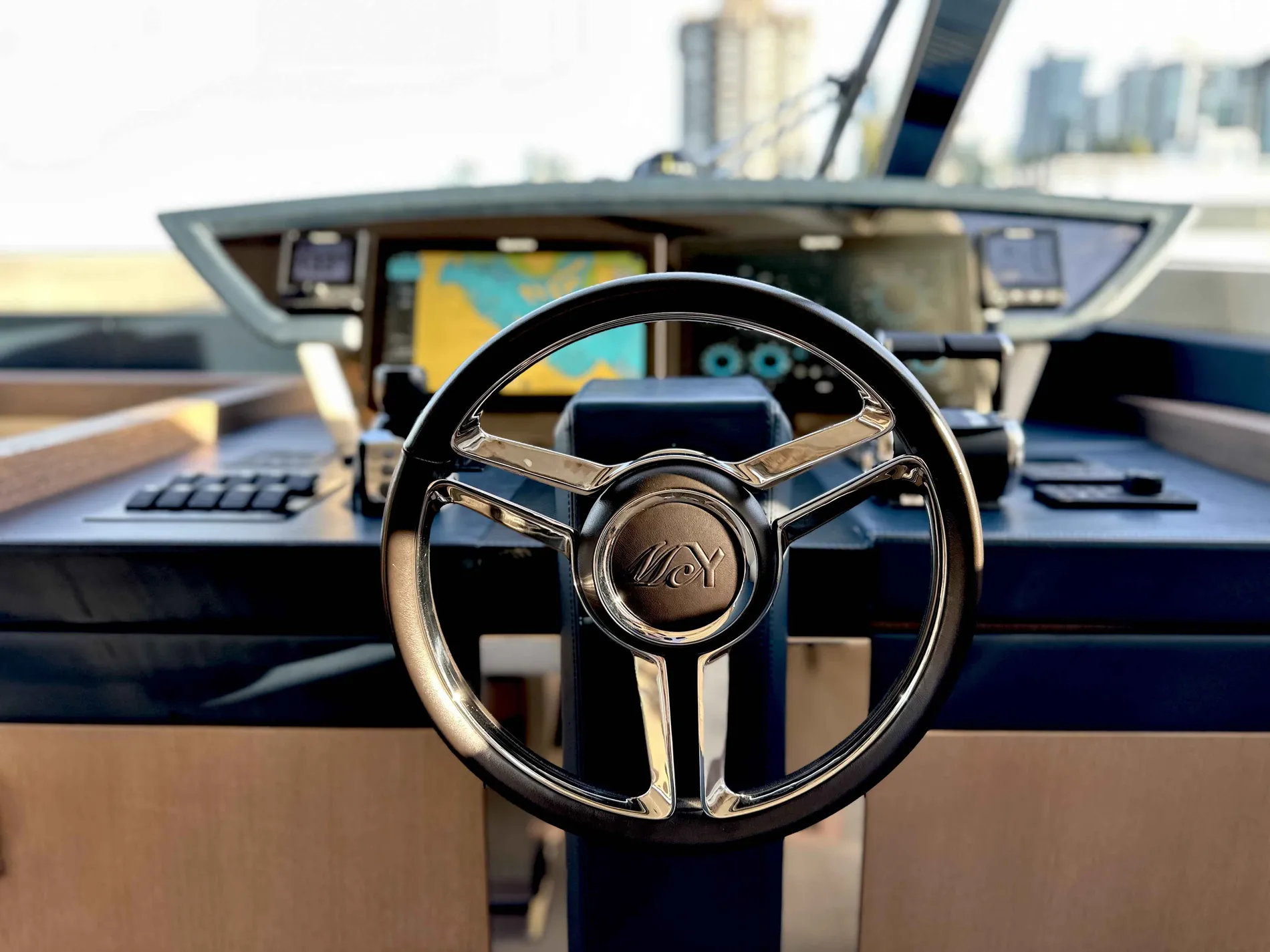 Pre-Owned 2020 Monte carlo yachts MCY 70 for Sale | Vancouver, BC | M&P Yacht Centre | 671c41a6e0487651320fbc50