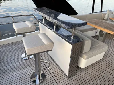 Pre-Owned 2020 Monte carlo yachts MCY 70 for Sale | Vancouver, BC | M&P Yacht Centre | 671c41a6e0487651320fbc50